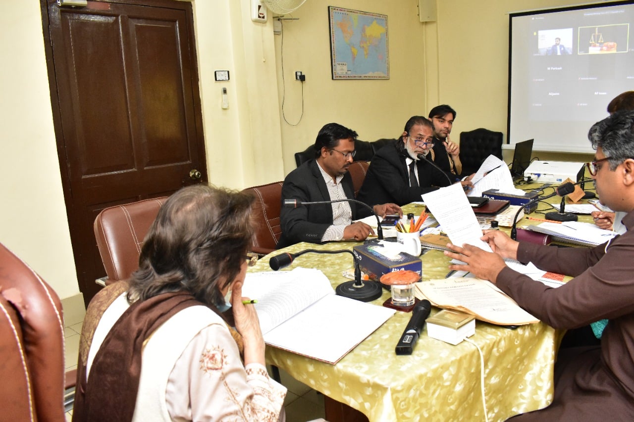 The Special Sub-Committee of the SHRC held its meeting to review the law on 